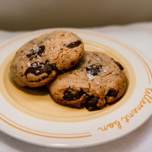 CHOCOLATE CHUNK AND TAHINI COOKIES (4 cookies)