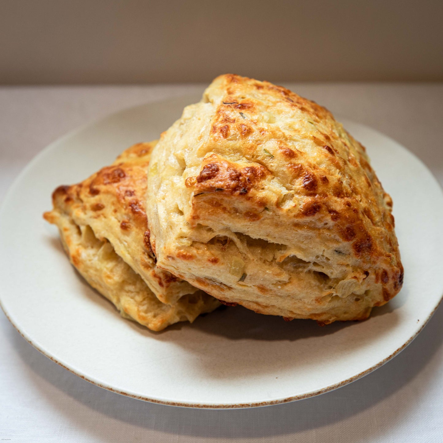CHEDDAR & CARAMELIZED SHALLOT SCONES