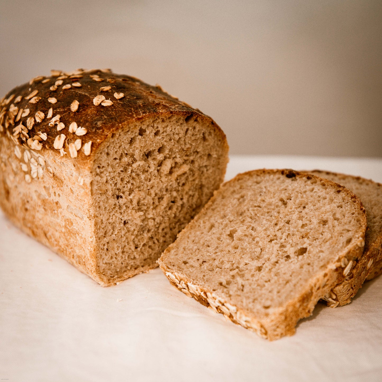 BROWN BUTTER & CARAMELIZED HONEY PORRIDGE SOURDOUGH
